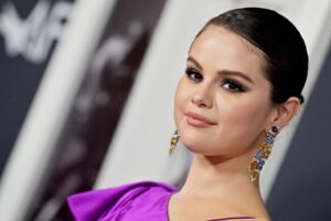 Selena Gomez Might Be A Billionaire Thanks To Booming Rare Beauty Makeup Empire